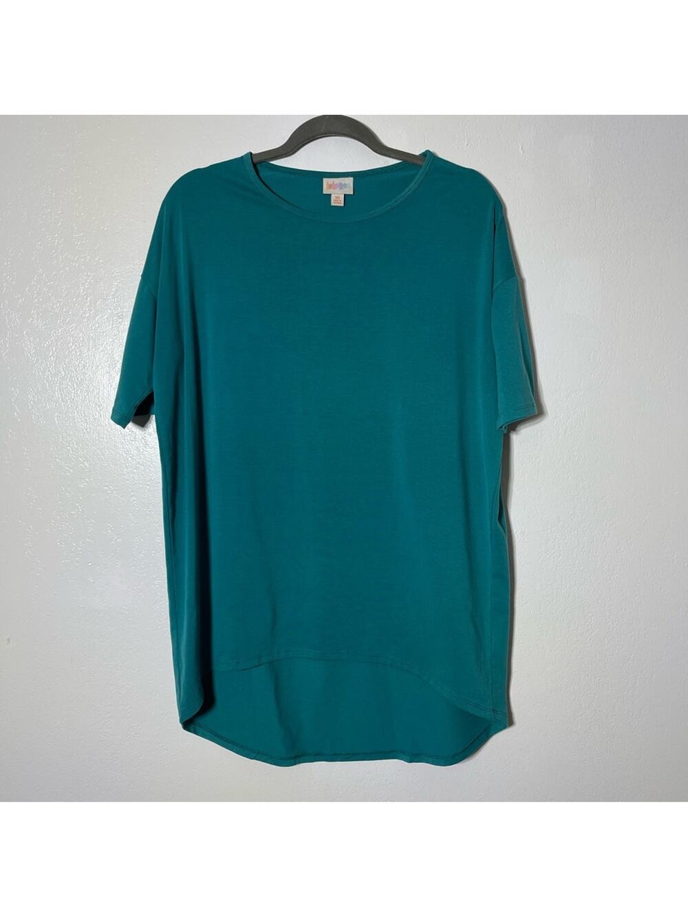 LuLaRoe Irma Tunic Shirt. Size XS. In good used condition!
